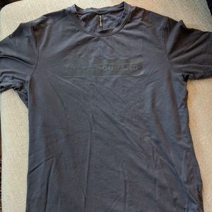 Ten thousand essential shirt large